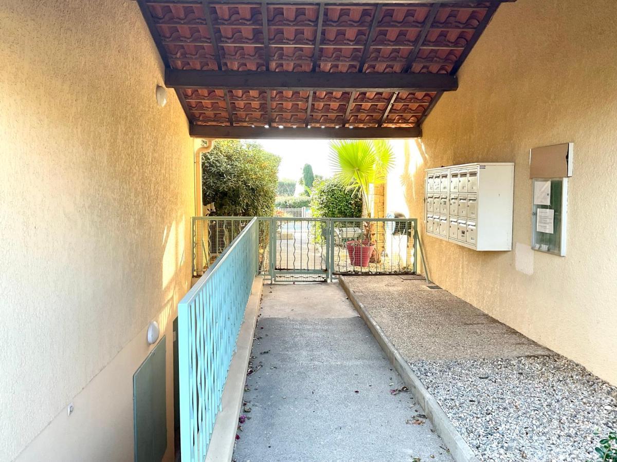 Appartement Sanary Vue Mer Au Calme Esterno foto